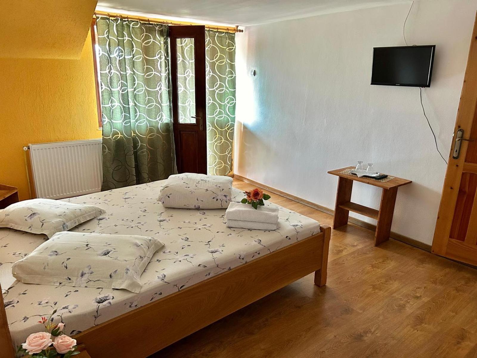 Pensiunea Casa Nina Cîrţişoara Habitación foto